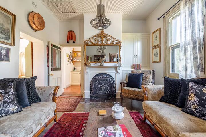 The Original Cobbler’s Cottage