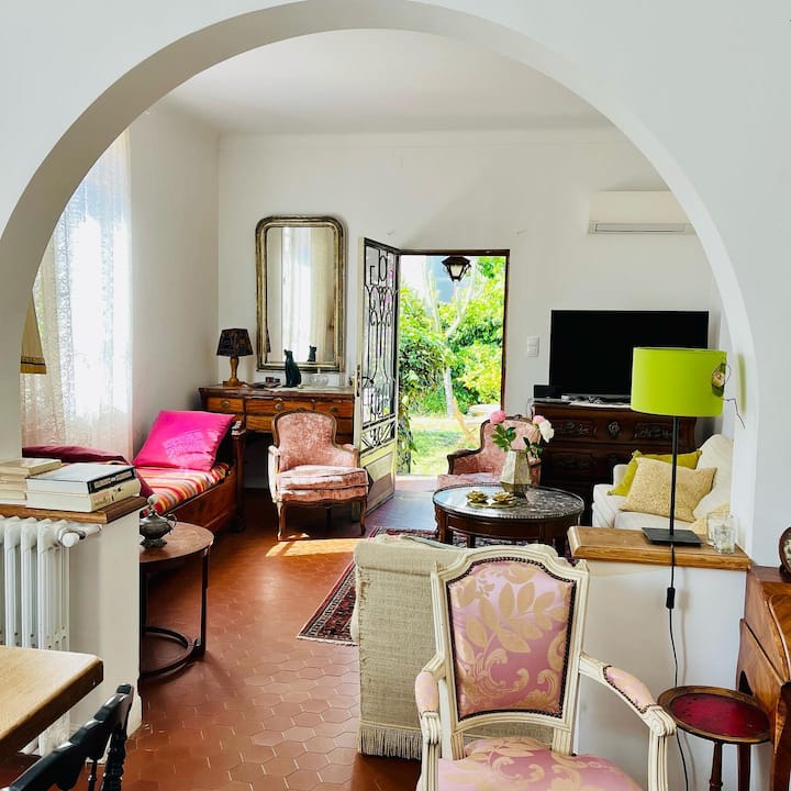 Amplia Y Espaciosa Casa De 350m2. - Ajaccio