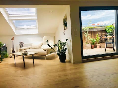 Popular Airbnb listing: Great quiet apartment near Boxi in Friedrichshain