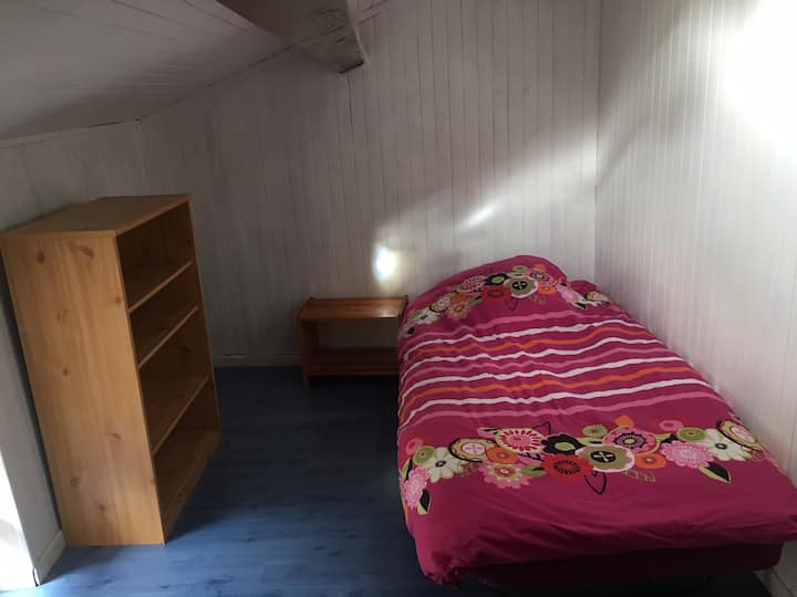 Dhomë gjumi 2