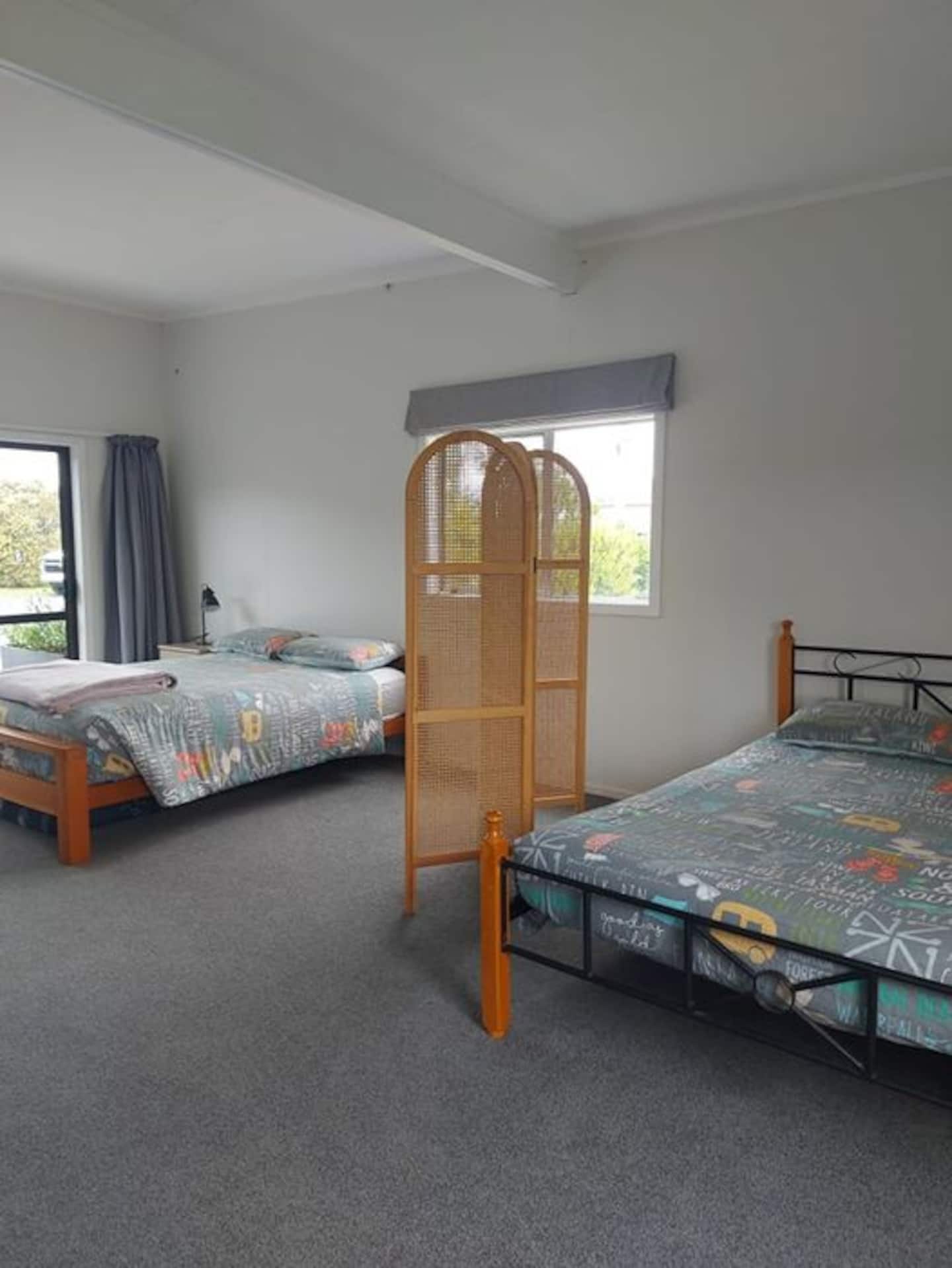 The Barn ~ Henderson Bay (Incl. Breakfast) 4