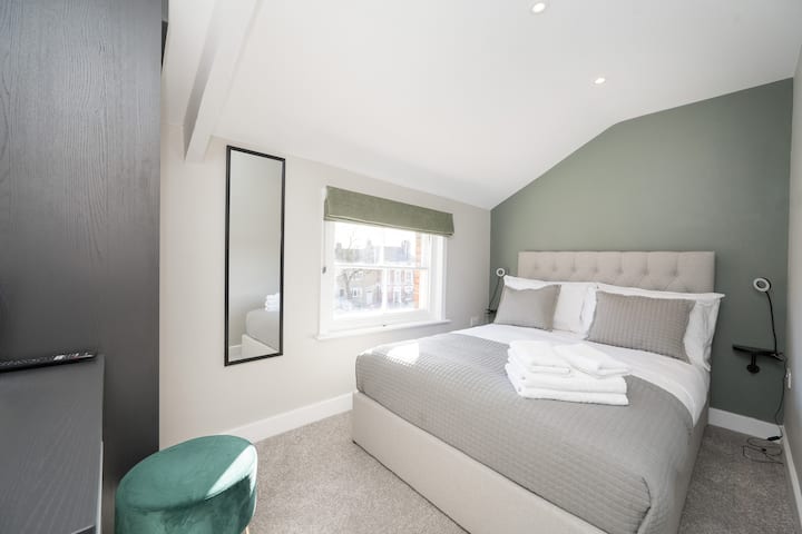 Dalby-Bedroom.