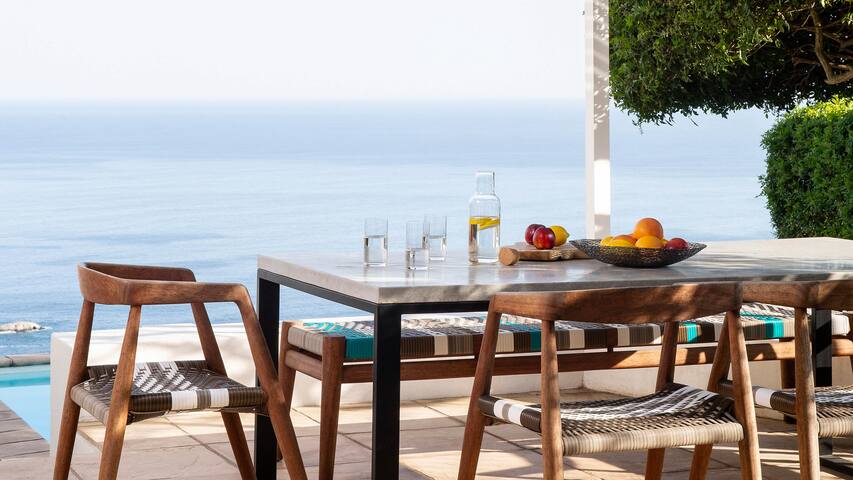 Camps Bay Panoramic Views in Ocean & Mountain gallery image 3