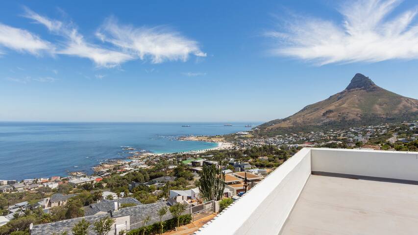 Camps Bay Panoramic Views in Ocean & Mountain gallery image 5