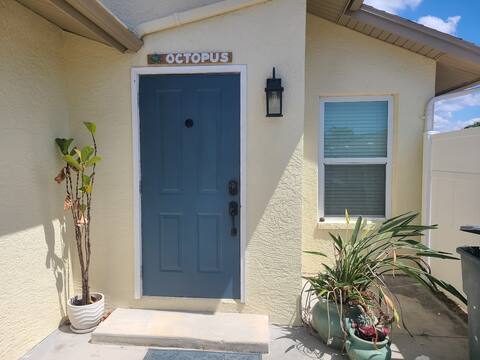 Perfect Location On Pond 2.9 Mile To Gulf Beach