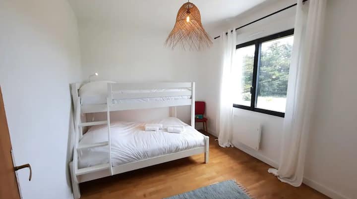 Habitación con camas superpuestas 140X190 + 90X190