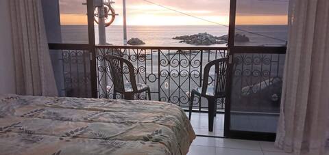 Ocean-facing apartment