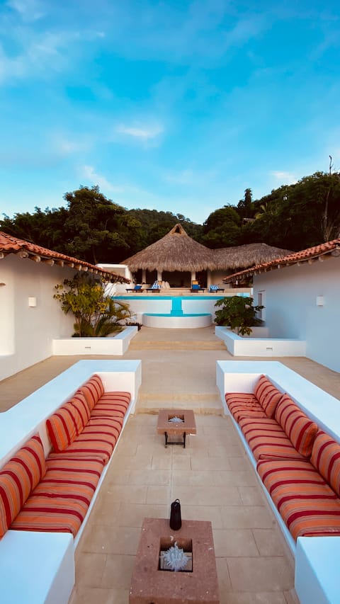 Casa Marivent - Ixtapa, Zihuatanejo.