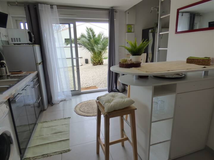 Duplex Lensity Apartments for Rent in Avignon, ProvenceAlpesCôte d