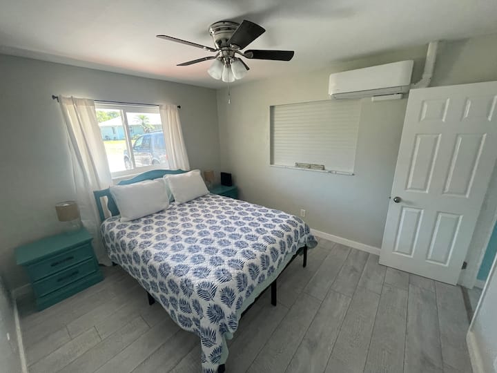 ห้องนอนที่ 2 มีห้องน้ำในตัว