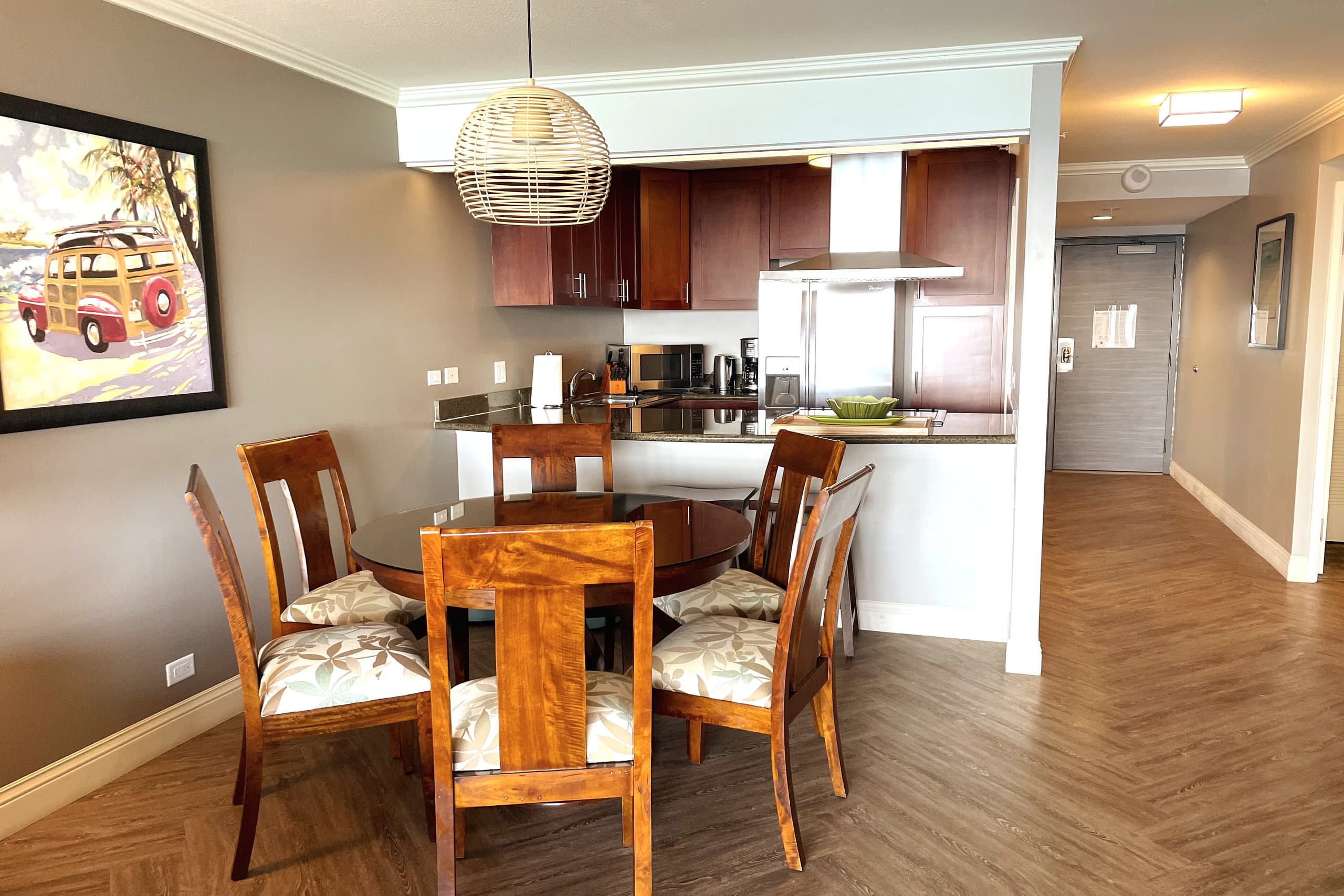 Hotel in Honolulu · ★4.93 · 2 bedrooms · 3 beds · 2 private baths - Image 15