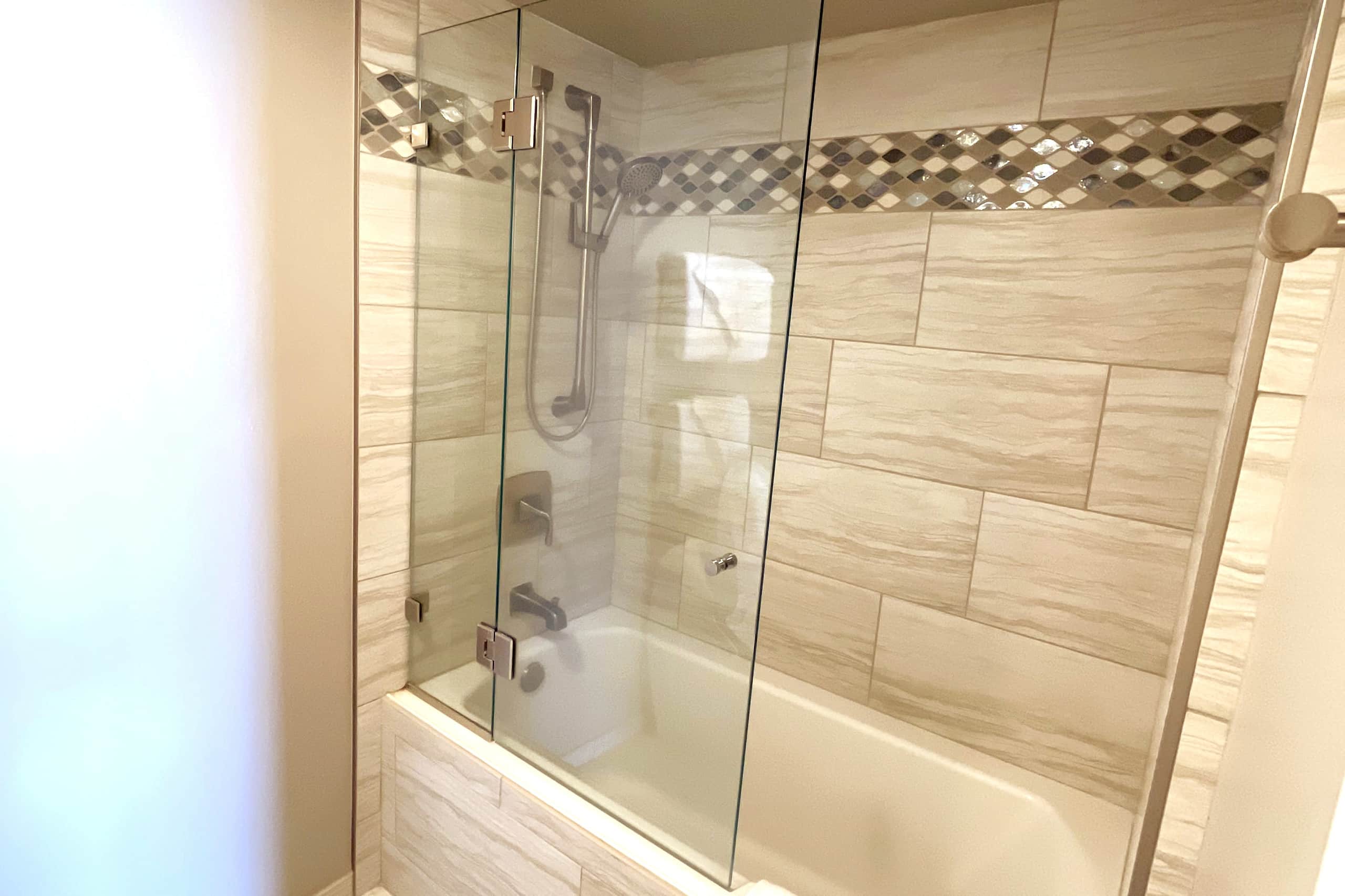 Hotel in Honolulu · ★4.93 · 2 bedrooms · 3 beds · 2 private baths - Image 10