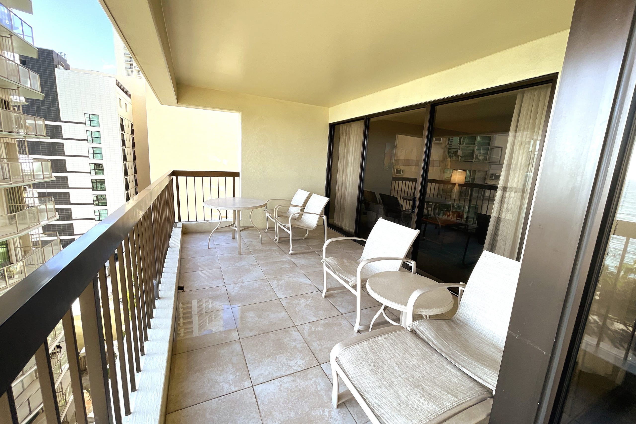 Hotel in Honolulu · ★4.93 · 2 bedrooms · 3 beds · 2 private baths - Image 18