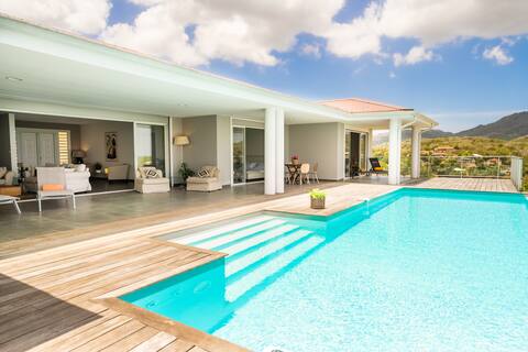 Amara 1 : exceptional villa with amazing sea view