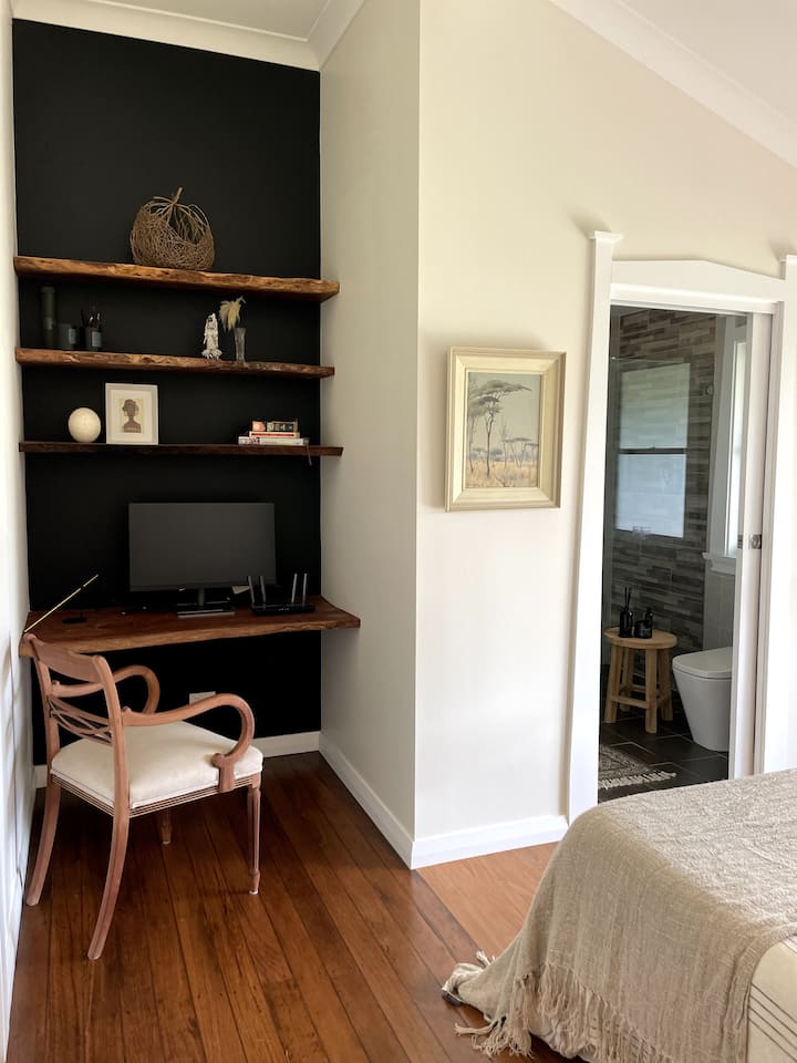 Scrivania in seconda camera da letto