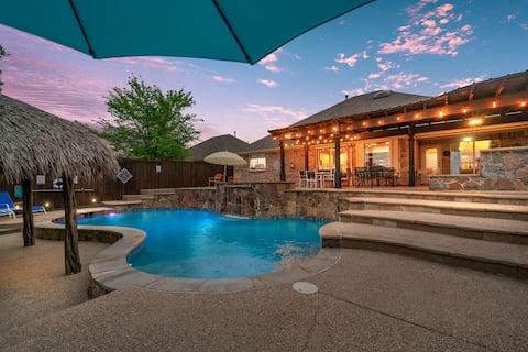 Unique Heated pool & Spa near DFW sleeps 10-12