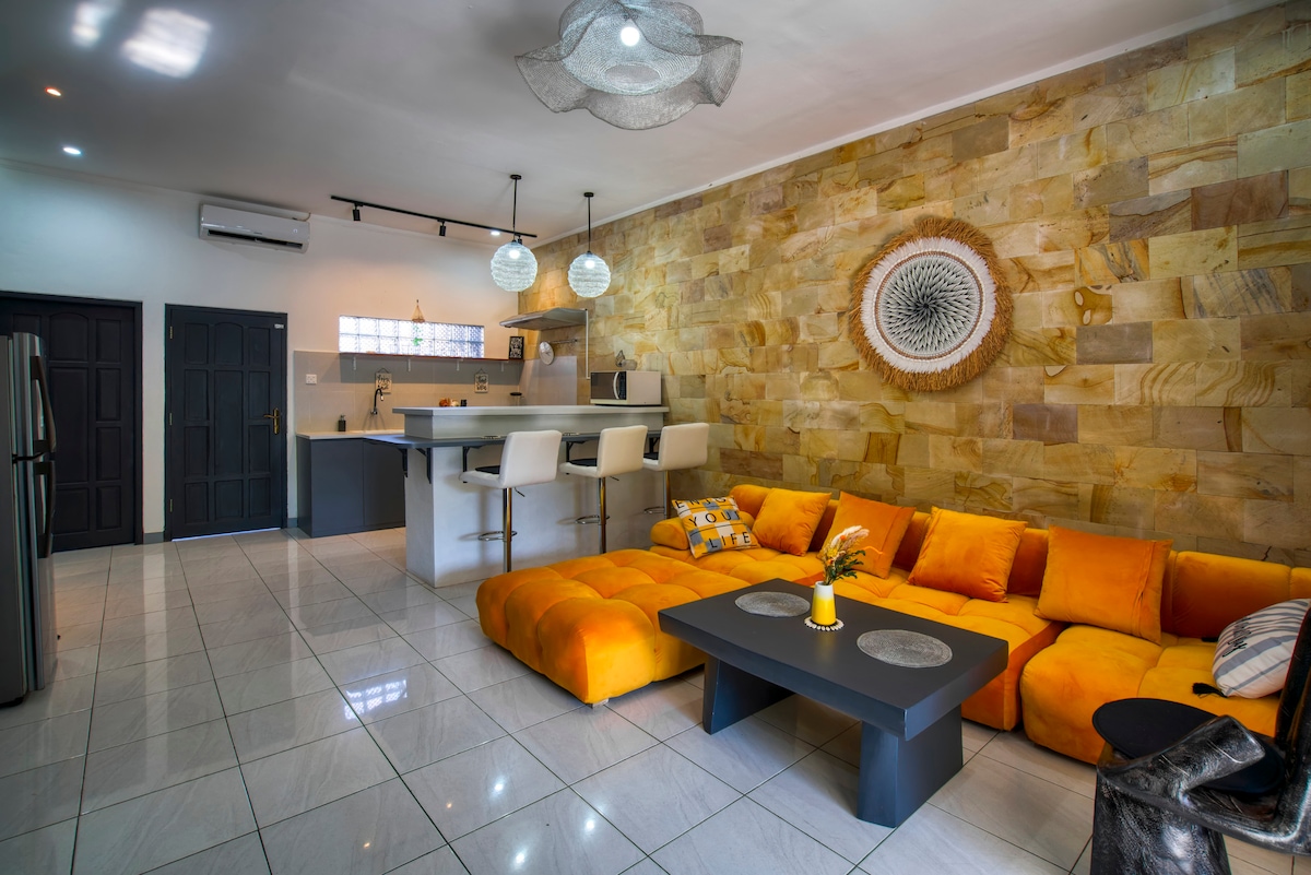 Villa in Nusa Dua · ★4.7 · 2 bedrooms · 3 beds · 2 private baths, comparabile Airbnb