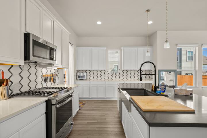 Austin Escape: Relaxing Retreat next to COTA! gallery image 5