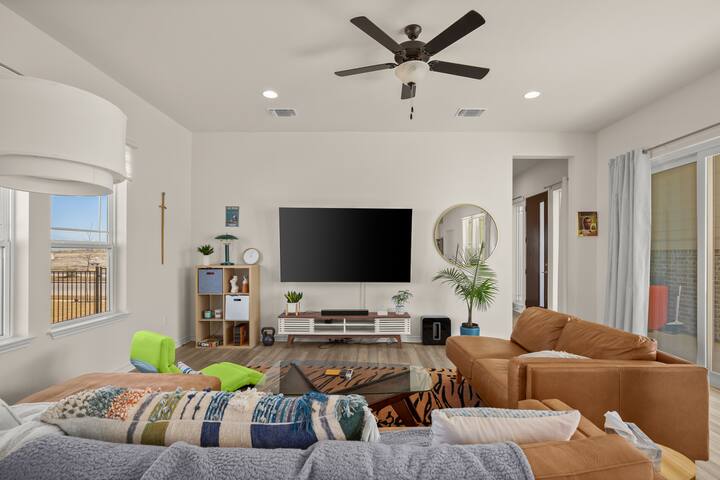 Austin Escape: Relaxing Retreat next to COTA! gallery image 2