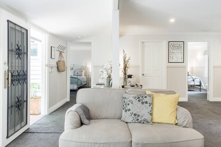 A Tranquil Cottage – The Stables, Dandenong Ranges gallery image 3