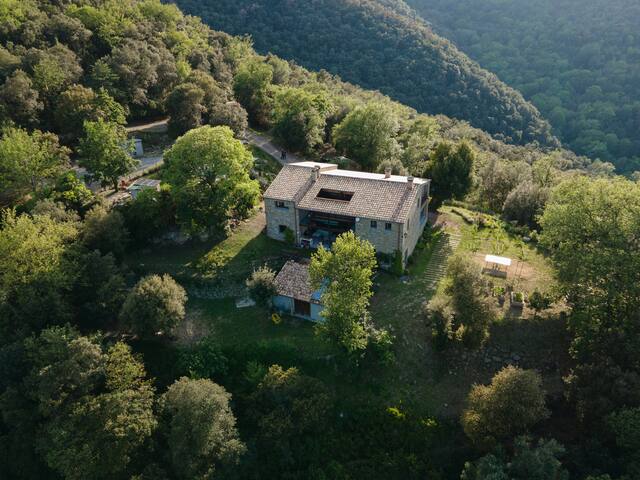 Arc de Can Puig Luxury home in Sant Ferriol-Besalú gallery image 5
