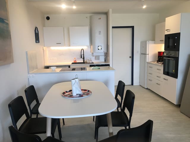 Agence Notre Dame managed Airbnb listing 2