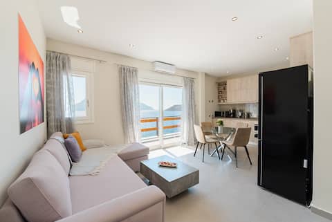 Top performing Airbnb: Seafront House /Aegean View · 1’ to Beach in Δήμος Καλυμνίων