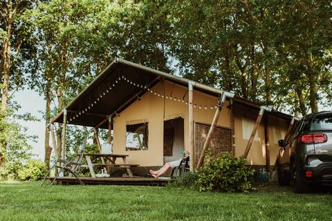 Glamping Friesland, rural area on small campsite