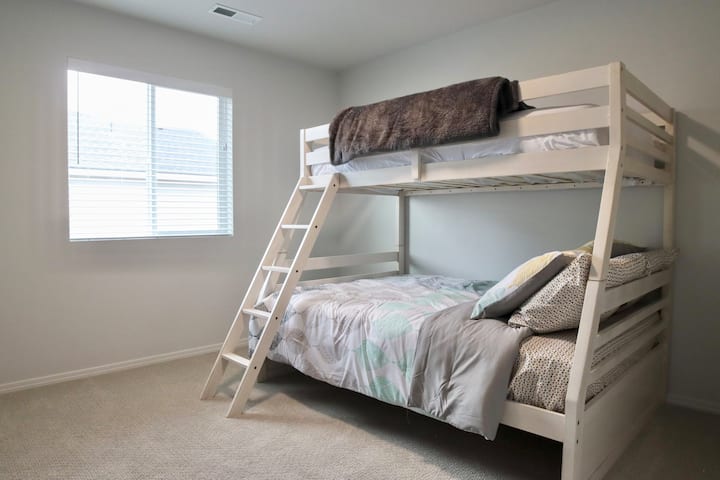 غرفة النوم 1