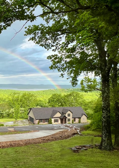 Eagle's Nest Retreat