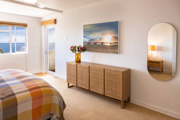 bantry bay sea view apartment gallery image 3