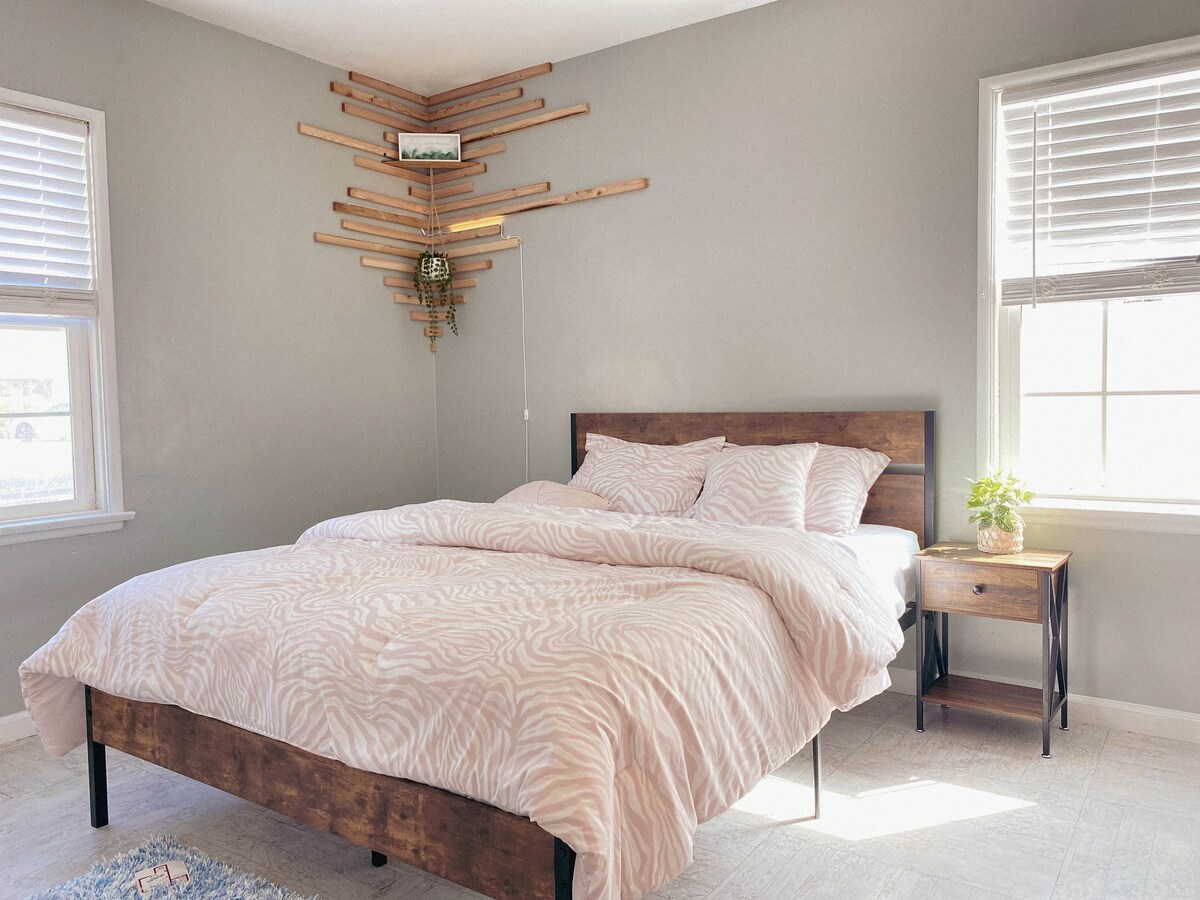 საძინებელი 1