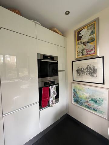 Home for Art Lovers set in Garden gallery image 3