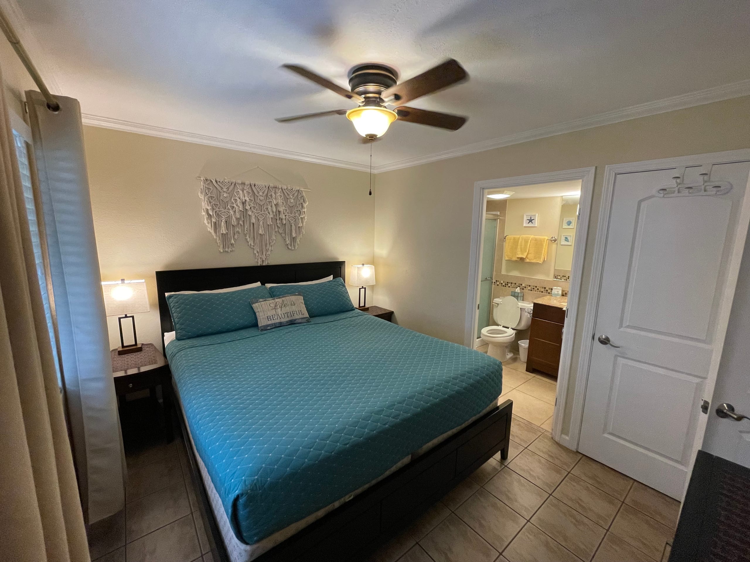 Condo in Kihei · ★4.87 · 2 bedrooms · 2 beds · 2 private baths - Image 1