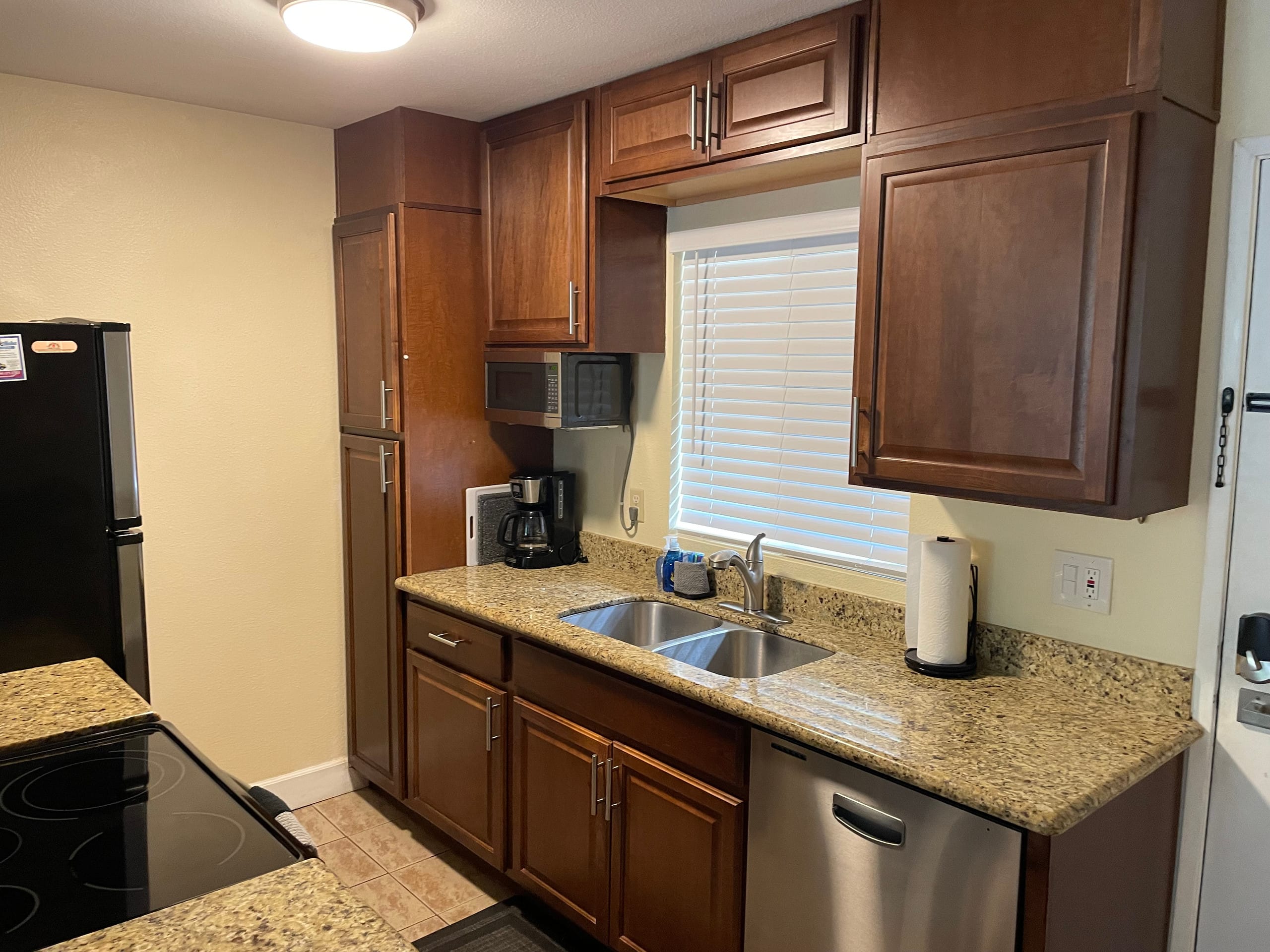 Condo in Kihei · ★4.87 · 2 bedrooms · 2 beds · 2 private baths - Image 5