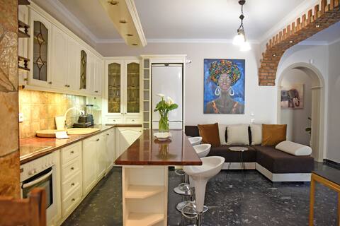 Calma House