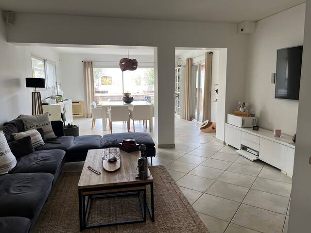 Super Pavillon 160m2 Avec Piscine