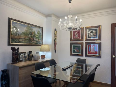Popular Airbnb listing: A cozy, central apartment in Castell Platja D'aro