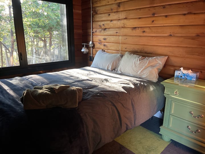 Chambre 3. Grand lit, dortoir (refuge#1 en description)