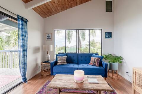 Professional Design: Ocean View: Private Apartment