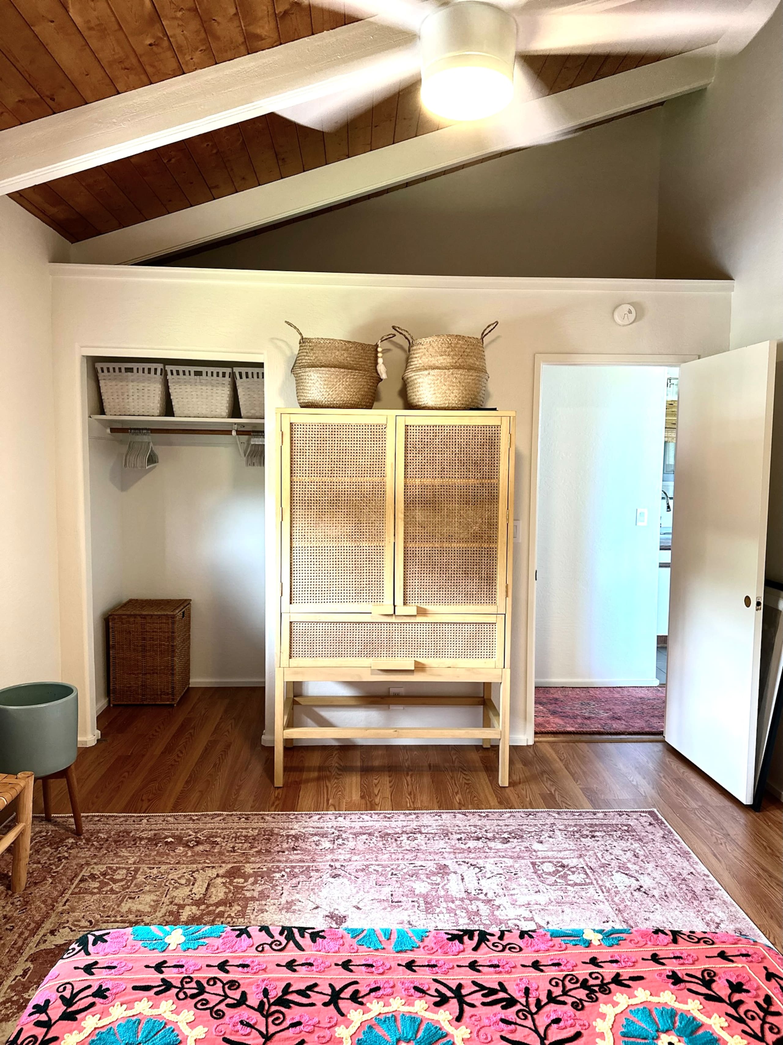 Professional Design  Ocean View  Private Apartment - Image 21