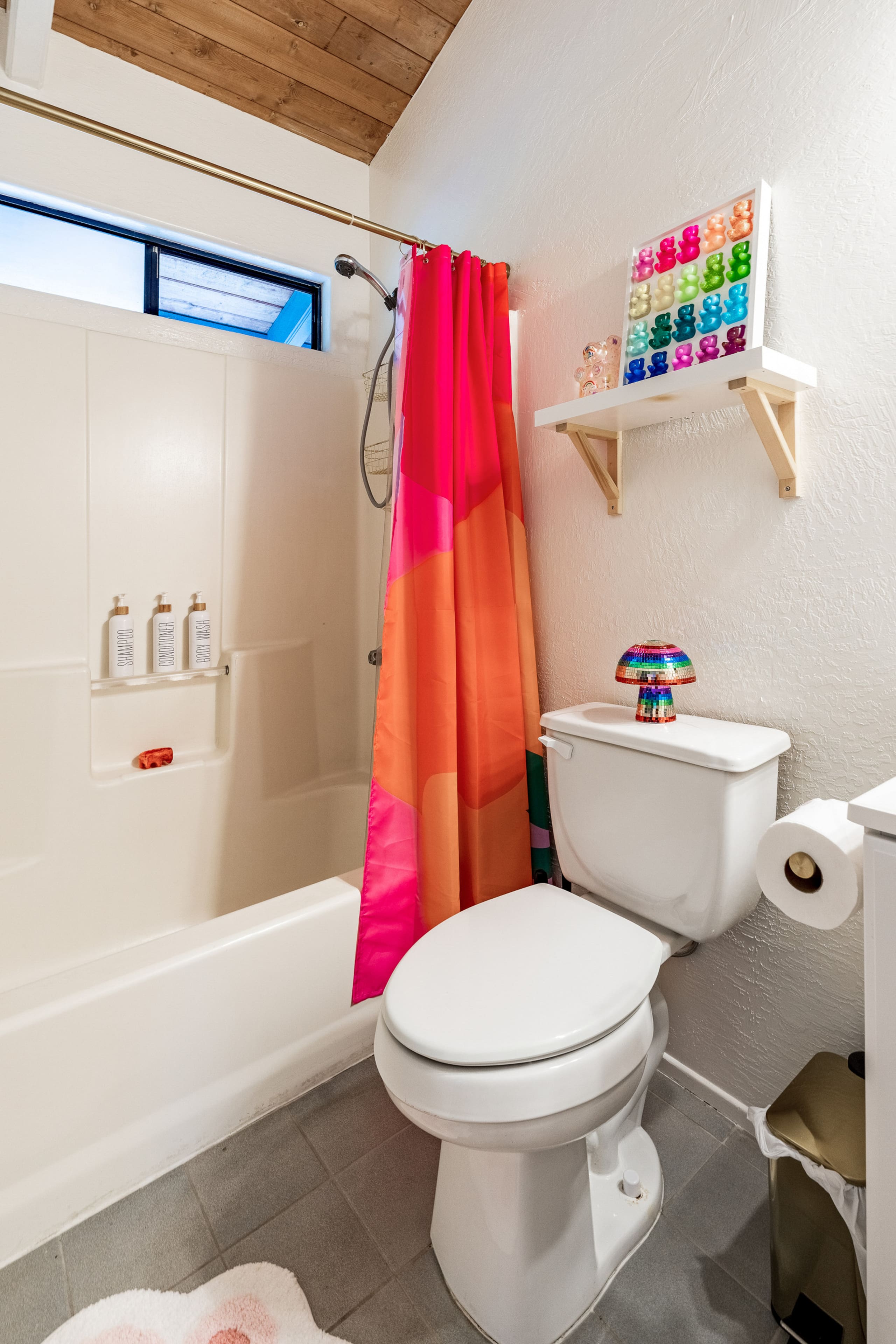Professional Design  Ocean View  Private Apartment - Image 31
