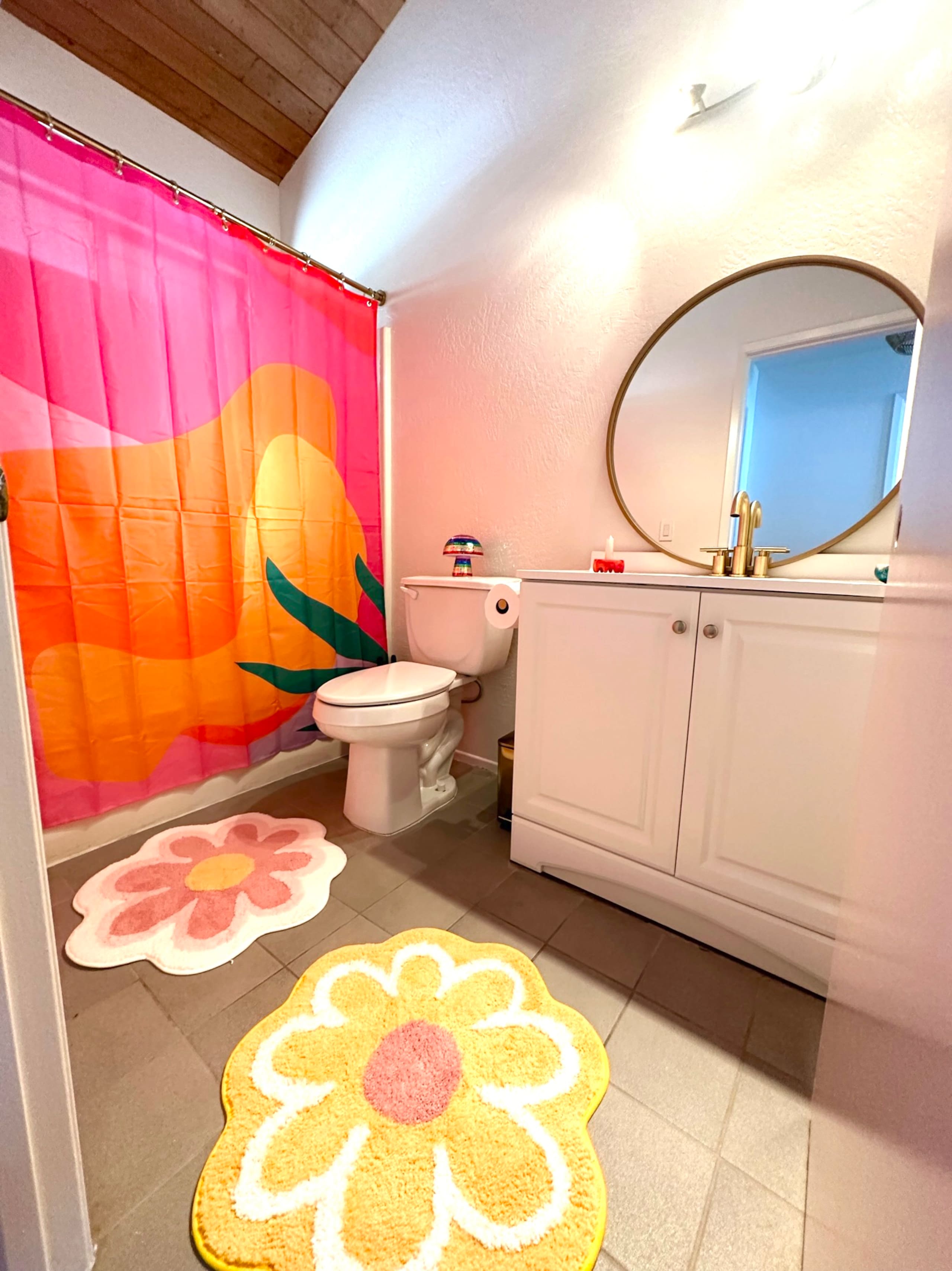 Professional Design  Ocean View  Private Apartment - Image 30