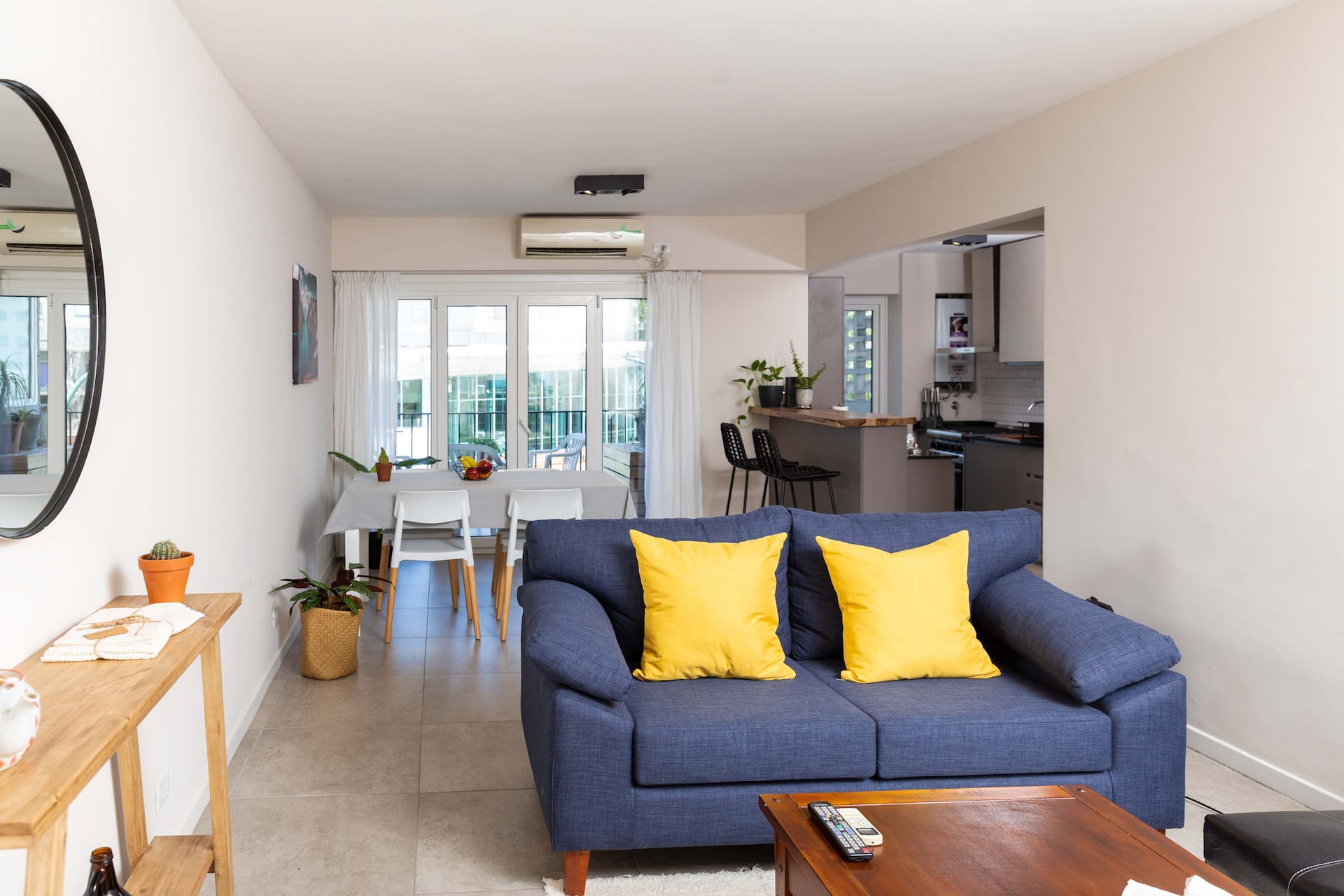 Spacious apartment-Hipódromo San Isidro