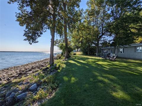 3 Mile Retreat - Waterfront Getaway