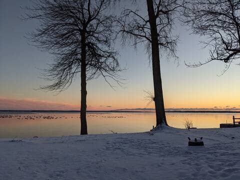 3 Mile Retreat - Waterfront Getaway