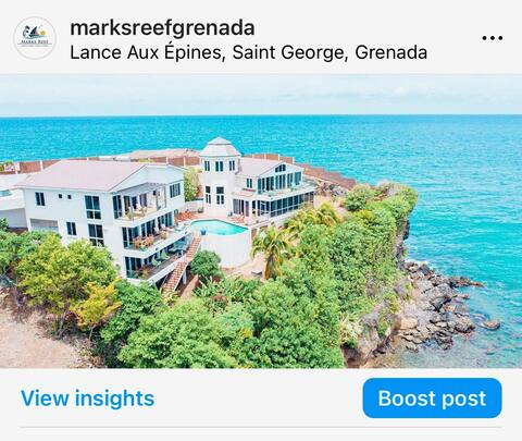 Main Villa and Reef Villa