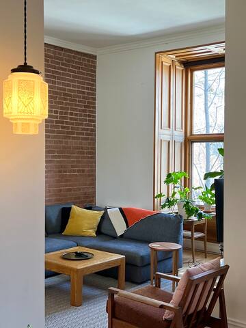 Magnifique appartement dans triplex victorien gallery image 2