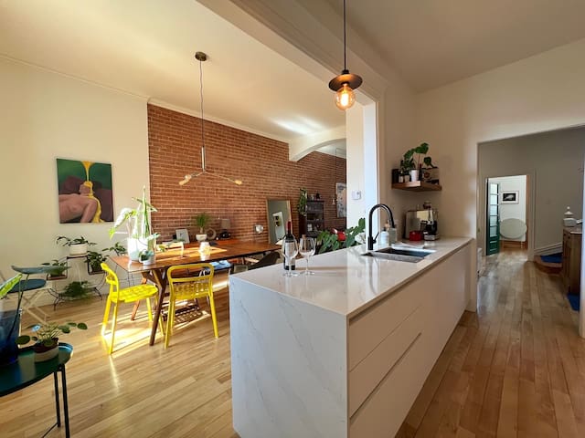 Magnifique appartement dans triplex victorien