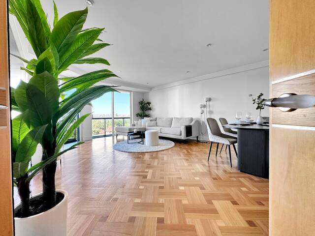 Opera House – 60 sec walk – Quayside gallery image 4